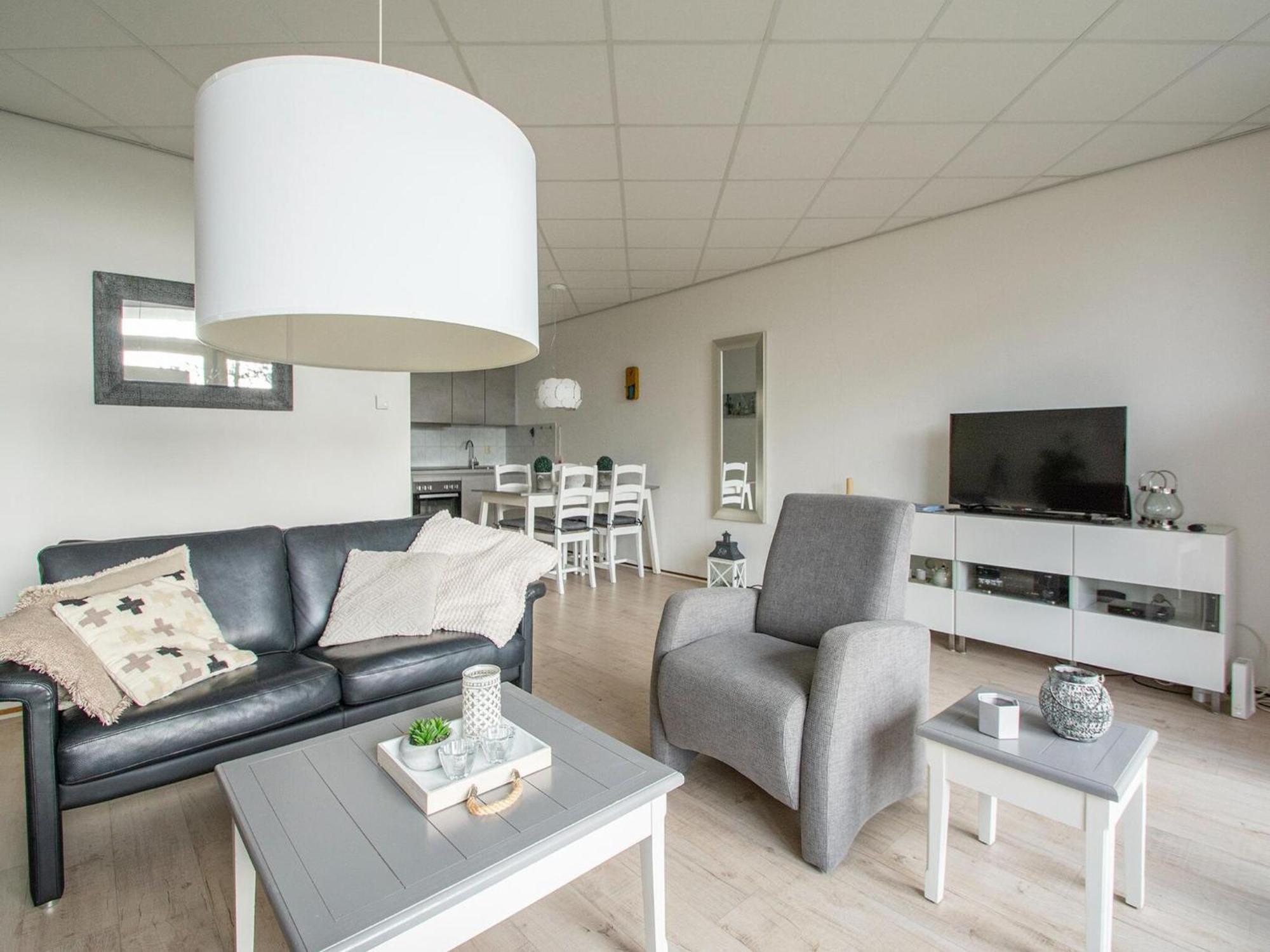 An Apartment That Is Attractively Furnished Julianadorp Dış mekan fotoğraf