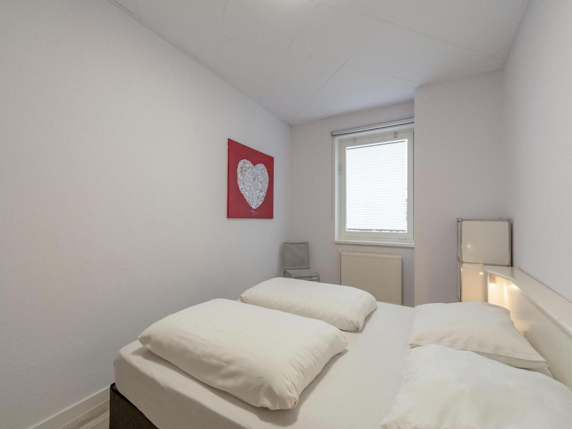 An Apartment That Is Attractively Furnished Julianadorp Dış mekan fotoğraf